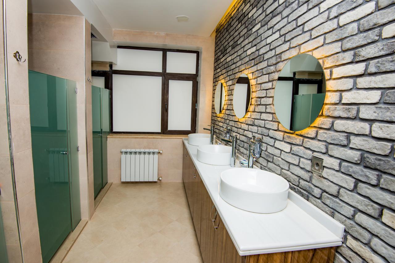 Feyu Hostel Баку Экстерьер фото